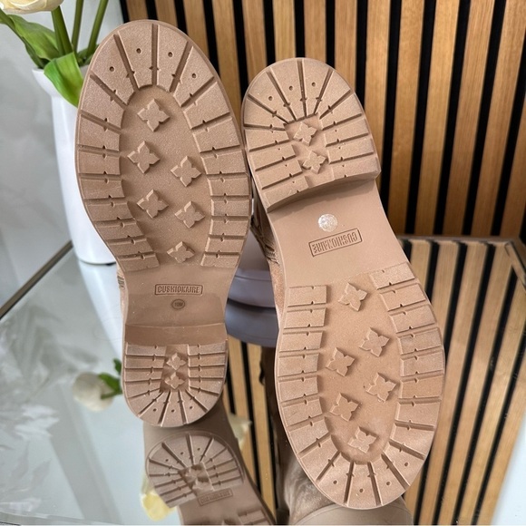 CUSHIONAIRE Women's Houston Ankle Strap Boot Tan Size 10 NEW - Picture 5 of 5